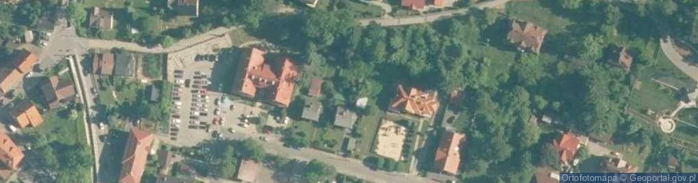 Zdjęcie satelitarne Maków Podhalanski church