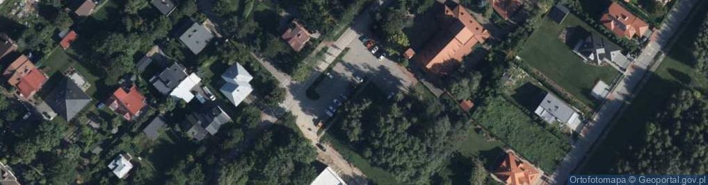 Zdjęcie satelitarne Michalowice, kosciol Wniebowziecia NMP z zewnatrz