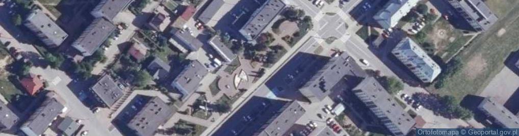 Zdjęcie satelitarne Mońki. Pomnik-głaz