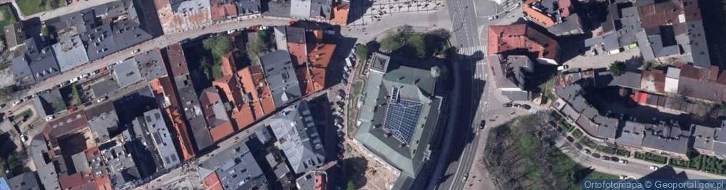 Zdjęcie satelitarne Muzeum Sułkowskich - sala militariów
