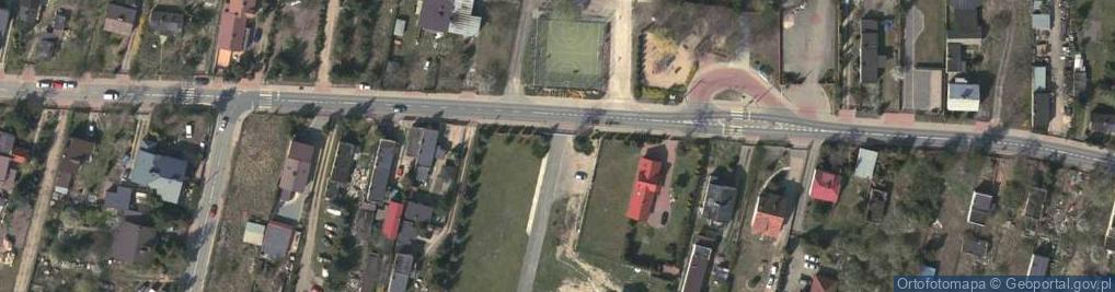 Zdjęcie satelitarne Parzniew, petla autobusowa