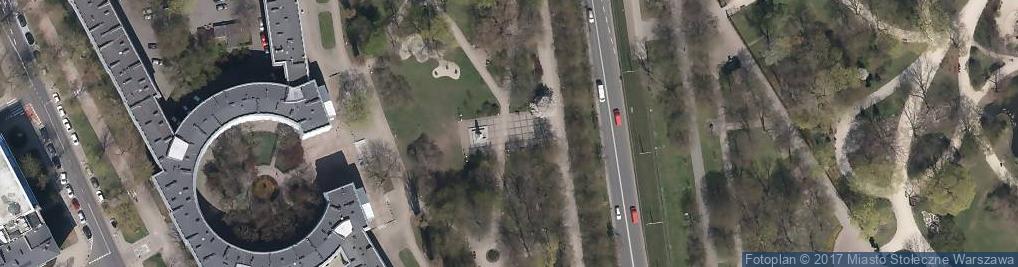 Zdjęcie satelitarne POL Warsaw 1stArmy soldier monument