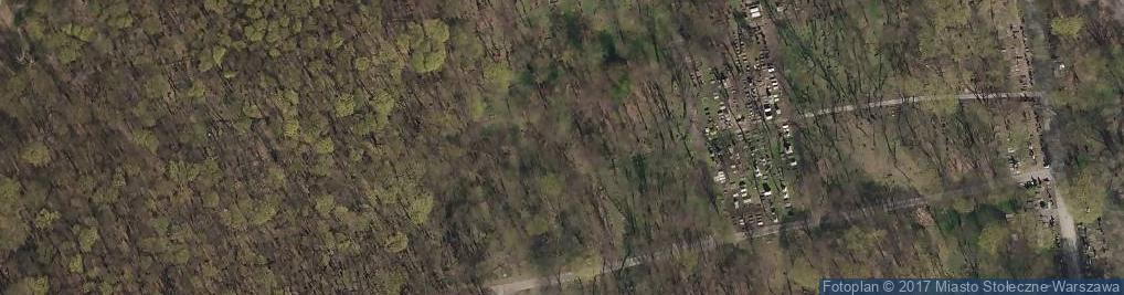 Zdjęcie satelitarne POL Warsaw JCP cemetery gate4