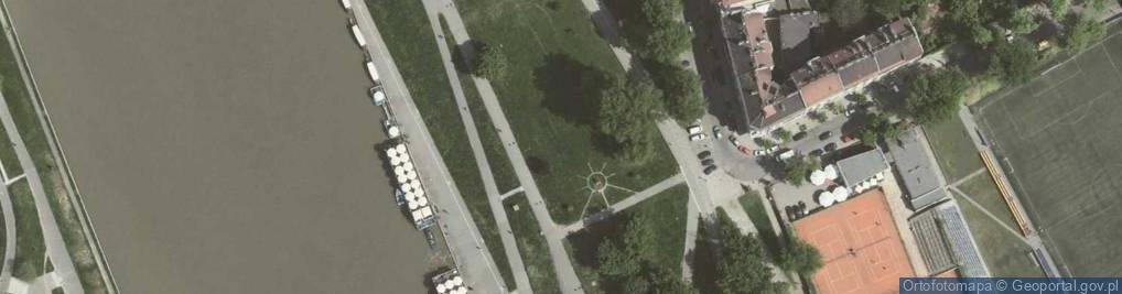 Zdjęcie satelitarne Pomnik psa Dżoka