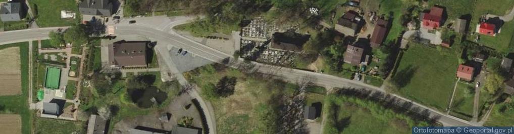 Zdjęcie satelitarne Saint Roch wooden church in Zamarski - detail