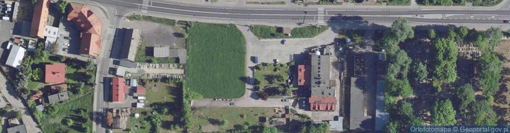 Zdjęcie satelitarne Slesin church