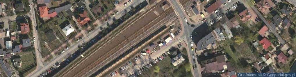 Zdjęcie satelitarne Stacja kolejowa Kobyłka