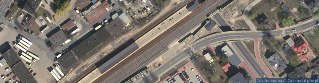 Zdjęcie satelitarne Stacja kolejowa Wołomin Słoneczna(2)