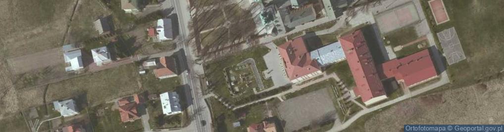 Zdjęcie satelitarne Stara Wies, bazylika 2