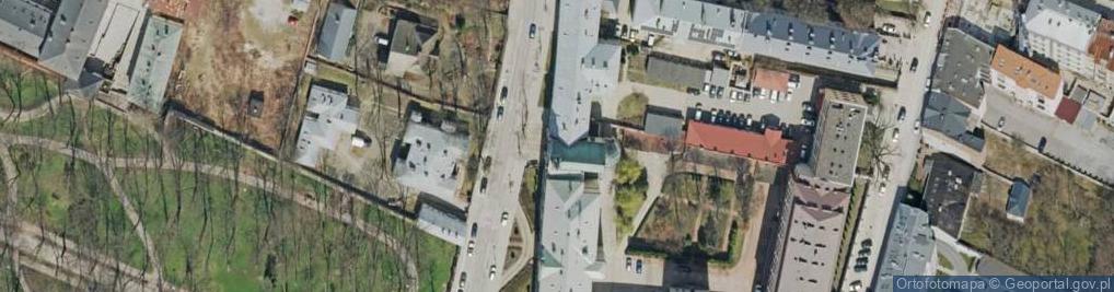 Zdjęcie satelitarne Stare Kielce 12 Kościół Św Trójcy