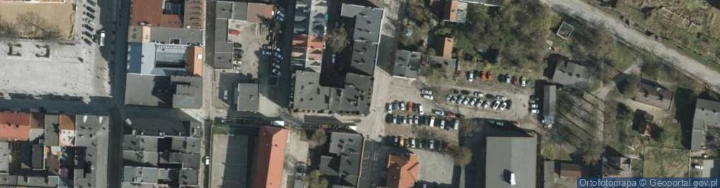 Zdjęcie satelitarne Starogard Gdański, čelní štít budovy