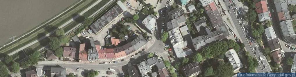 Zdjęcie satelitarne StPeter and StPaul Chapel, 13 Madalinskiego street, Dębniki, Krakow, Poland