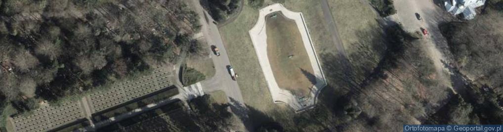 Zdjęcie satelitarne Szczecin Cmentarz Centralny nagrobek rodziny Hentschel