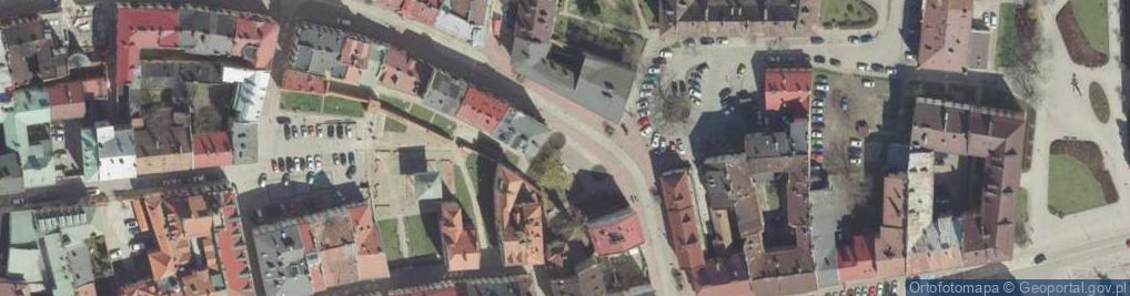 Zdjęcie satelitarne Tarnów, centrum města, socha Jozefa Bema