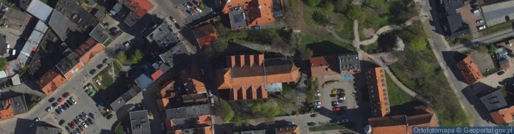 Zdjęcie satelitarne Tczew, Kardynala Stefana Wyszyńskiego, kostel Povýšení svatého kříže, detaily klenby