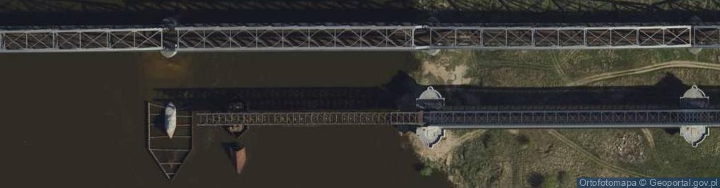 Zdjęcie satelitarne Tczew, stavební práce na železničním mostě