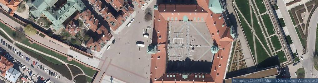 Zdjęcie satelitarne The Royal Castle in Warsaw, 1945