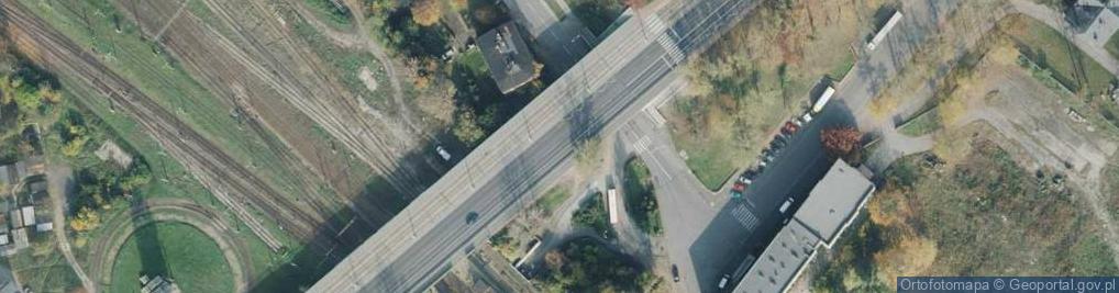Zdjęcie satelitarne Tramwaj Konstal 105Na na alei Pokoju w Częstochowie