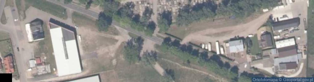 Zdjęcie satelitarne Trzebiatów - kaplica