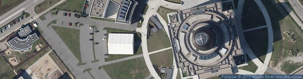 Zdjęcie satelitarne Warsaw Uniwersity Botanical Garden światynia opatrzności tablica