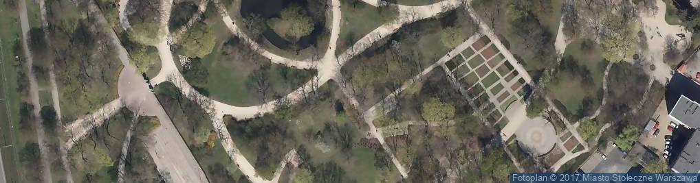 Zdjęcie satelitarne Warszawa-Ogr Krasinskich pomnik bat Chrobry