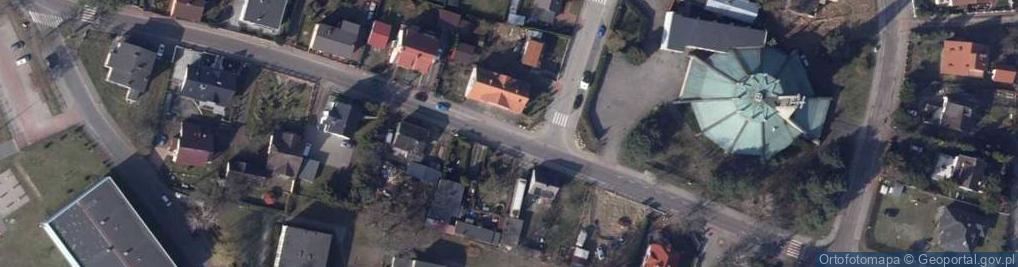 Zdjęcie satelitarne Warszów - duży dom na Sosnowej