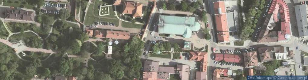 Zdjęcie satelitarne Wieliczka, kostel