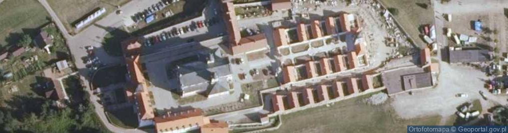 Zdjęcie satelitarne Wigry Kosciol widok pod swiatlo z klasztoru
