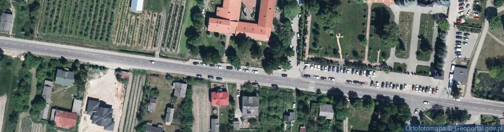 Zdjęcie satelitarne Wola Gułowska kościół Nawiedzenia NMP