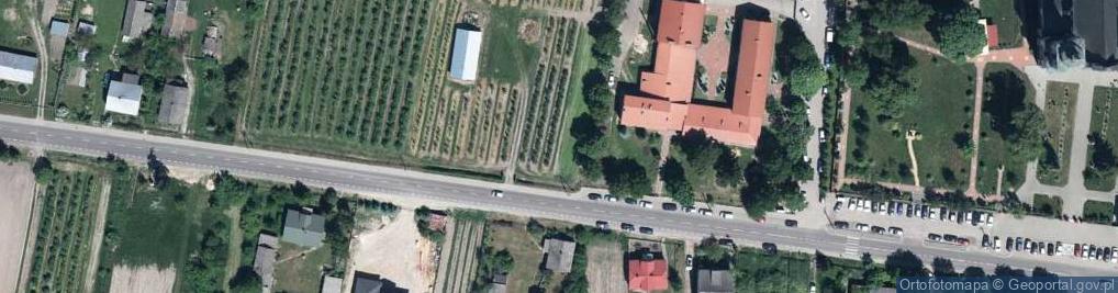 Zdjęcie satelitarne Wola Gułowska kościół perpektywa