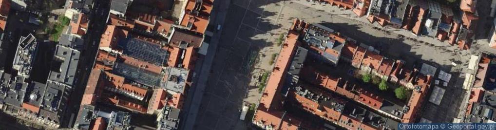 Zdjęcie satelitarne Wroclaw-marketsquare-fountain-008
