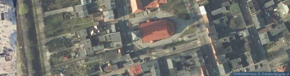 Zdjęcie satelitarne Wrzesnia, kosciol Wniebowziecia NMP 3