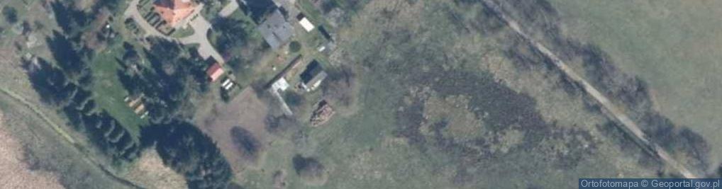 Zdjęcie satelitarne Zalesie powiat Police palac