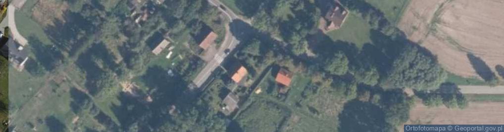 Zdjęcie satelitarne Zulawki dom mennonitow drzwi