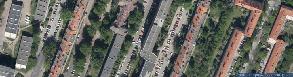 Zdjęcie satelitarne ŁUKASZ POCHLUDKA INSTRUKTOR SPORTÓW WODNYCH