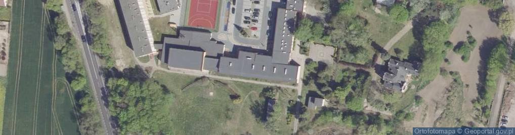 Zdjęcie satelitarne Zespół Szkół Centrum Kształcenia Rolniczego Im. Szkoły Podchorążych Piechoty