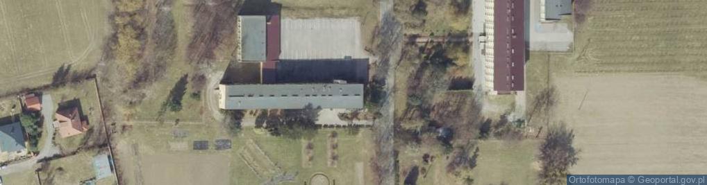 Zdjęcie satelitarne Zespół Szkół Centrum Kształcenia Rolniczego Im. Ziemii Sandomierskiej