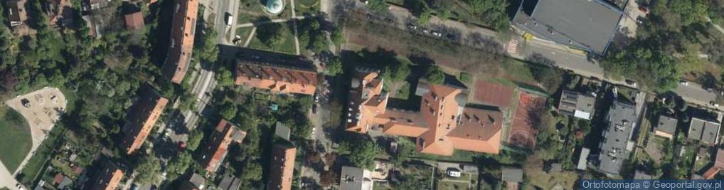 Zdjęcie satelitarne Zespół Szkół Dla Dorosłych Piotr Chromik