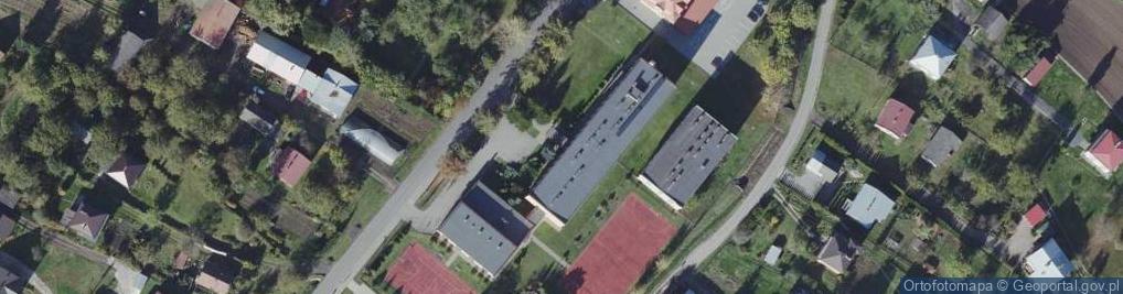 Zdjęcie satelitarne Zespół Szkół w Pawłosiowie