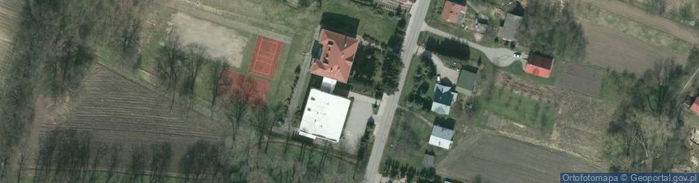 Zdjęcie satelitarne Zespół Szkół w Wyszatycach