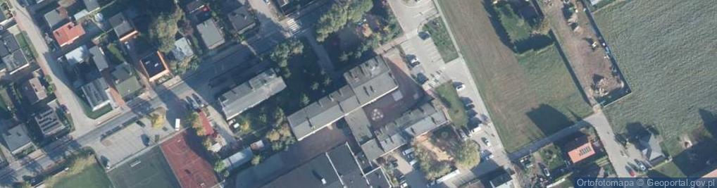 Zdjęcie satelitarne Zespół Szkolno-Przedszkolny Im. Jana Brzechwy