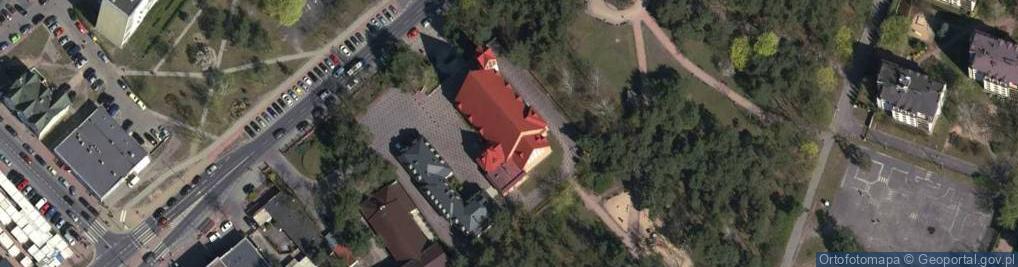 Zdjęcie satelitarne Zespół Szkolno- Przedszkolny,,milenium'' Niepubliczna Szkoła Podstawowa Im. Jana Pawła II Niepubliczne Przedszkole ,, Chatka Puchatka''