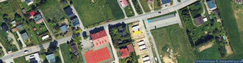 Zdjęcie satelitarne Zespól Szkoły Podstawowej I Gimnazjum Nr 4 Im.jerzego Kukuczki
