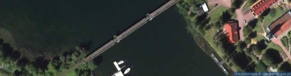 Zdjęcie satelitarne most kolejowy- połączenie jez. Mikołajskiego z jez. Tałty