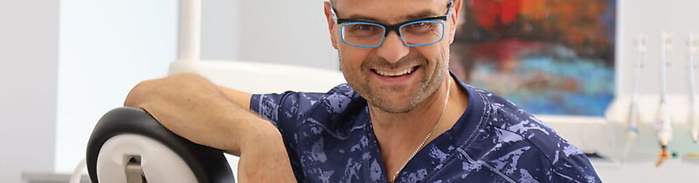 Zdjęcie w galerii Rafał Dobrakowski Dentysta nr 1