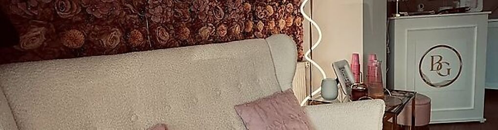 Zdjęcie w galerii Beauty Glow Gold - Salon manicure i pedicure nr 2