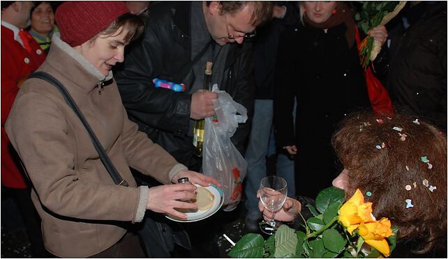 2007 FoC, Zofia Merle welcomed with bread and salt 01, Dworcowa 39 65-019 - Zdjęcia