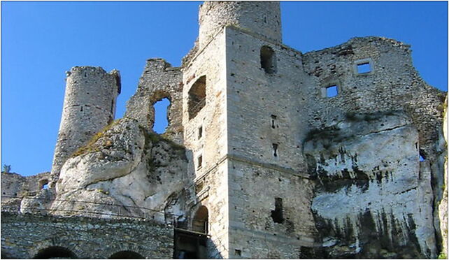 22.09.2007 r. Ogrodzieniec 018, Zamkowa, Podzamcze 42-440 - Zdjęcia