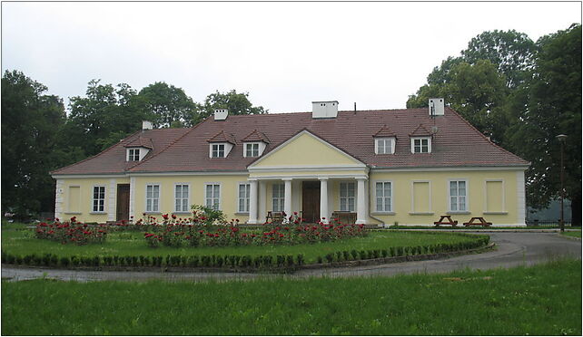 Badeni manor house in Branice by Maire, Osiedle Centrum C, Kraków 31-929, 31-930, 31-931 - Zdjęcia