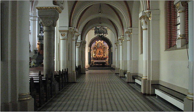 Basilica Panewniki aisle, Panewnicka, Katowice od 40-709 do 40-774 - Zdjęcia